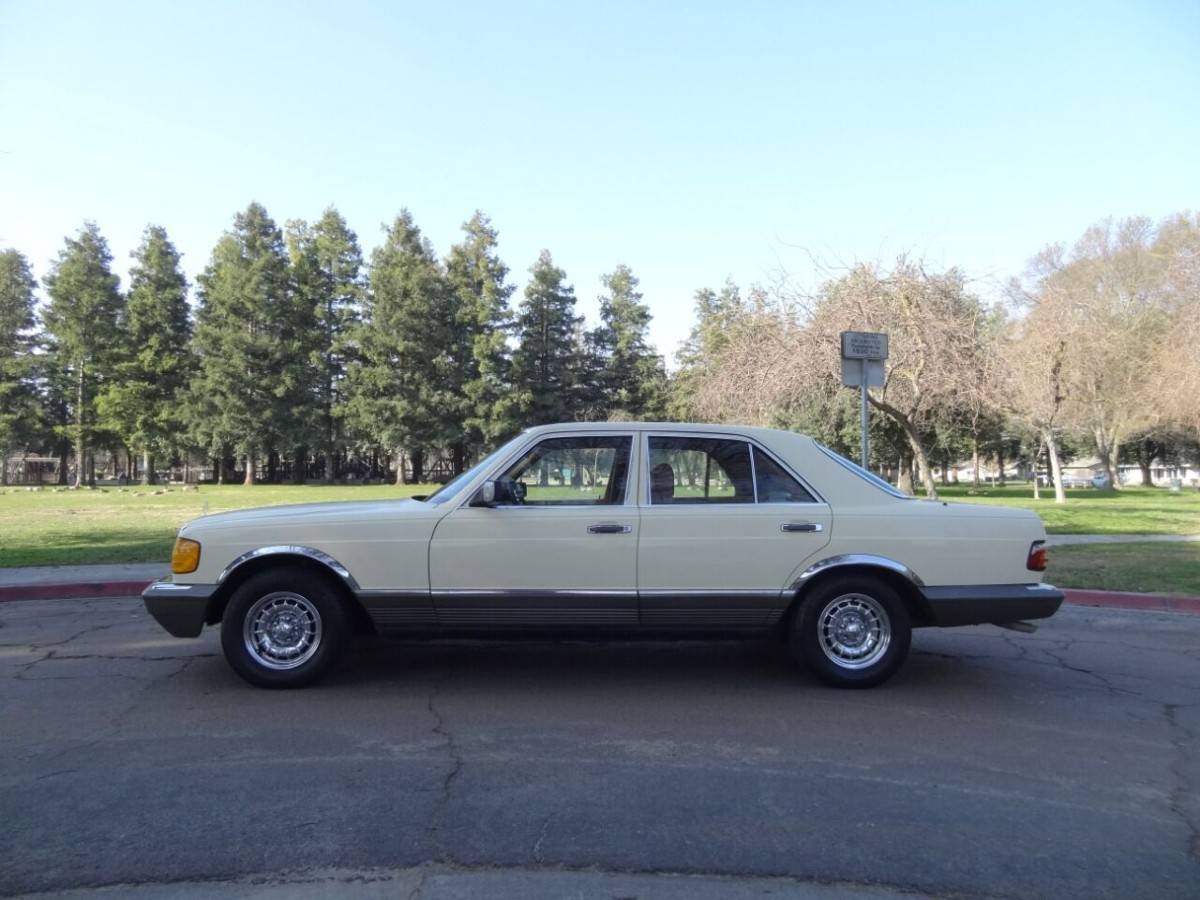 Mercedes-benz-380-class-380-se-1984-6