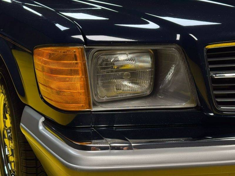 Mercedes-benz-380-series-sec-2d-coupe-1982-blue-1
