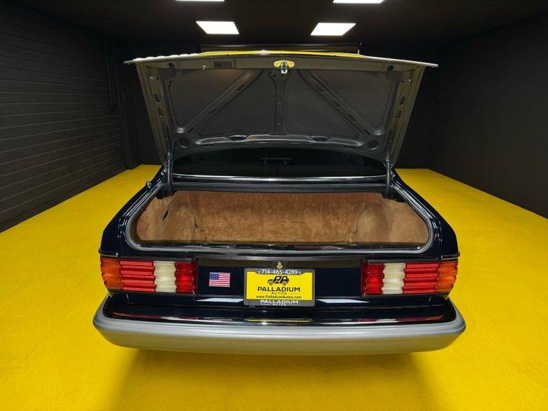 Mercedes-benz-380-series-sec-2d-coupe-1982-blue-2