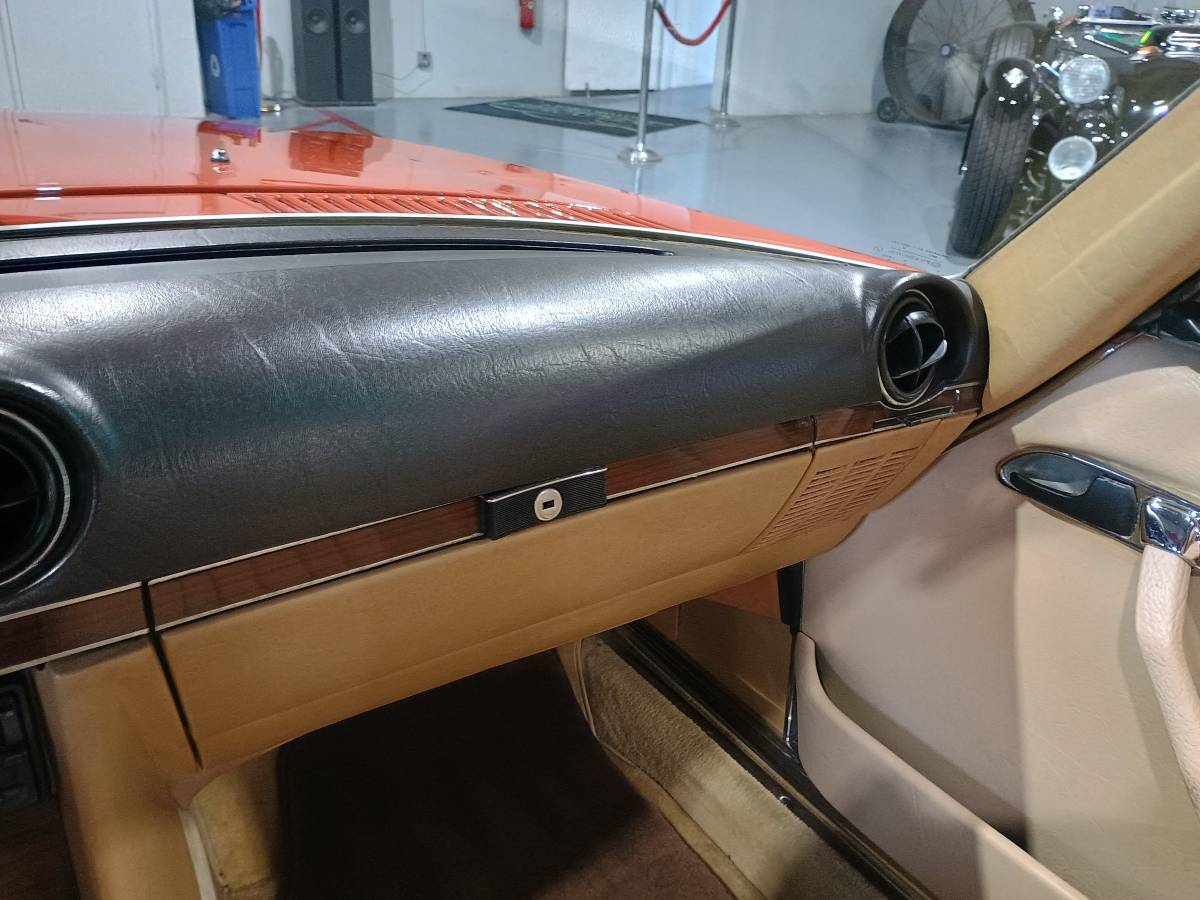 Mercedes-benz-380-sl-1982-12
