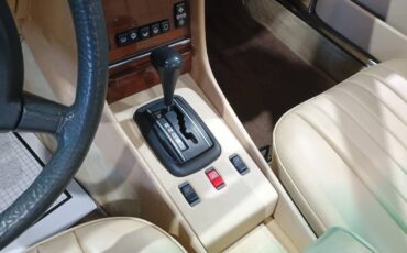 Mercedes-benz-380-sl-1982-14