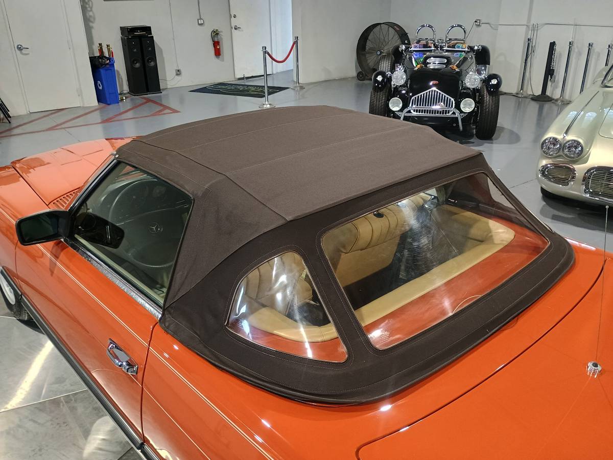 Mercedes-benz-380-sl-1982-21