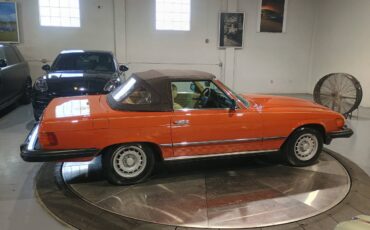 Mercedes-benz-380-sl-1982-4