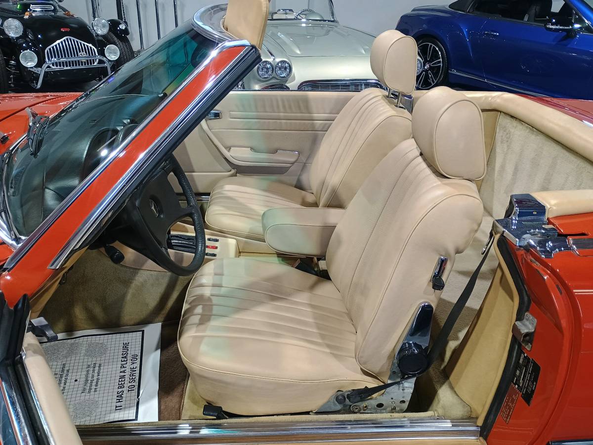 Mercedes-benz-380-sl-1982-8