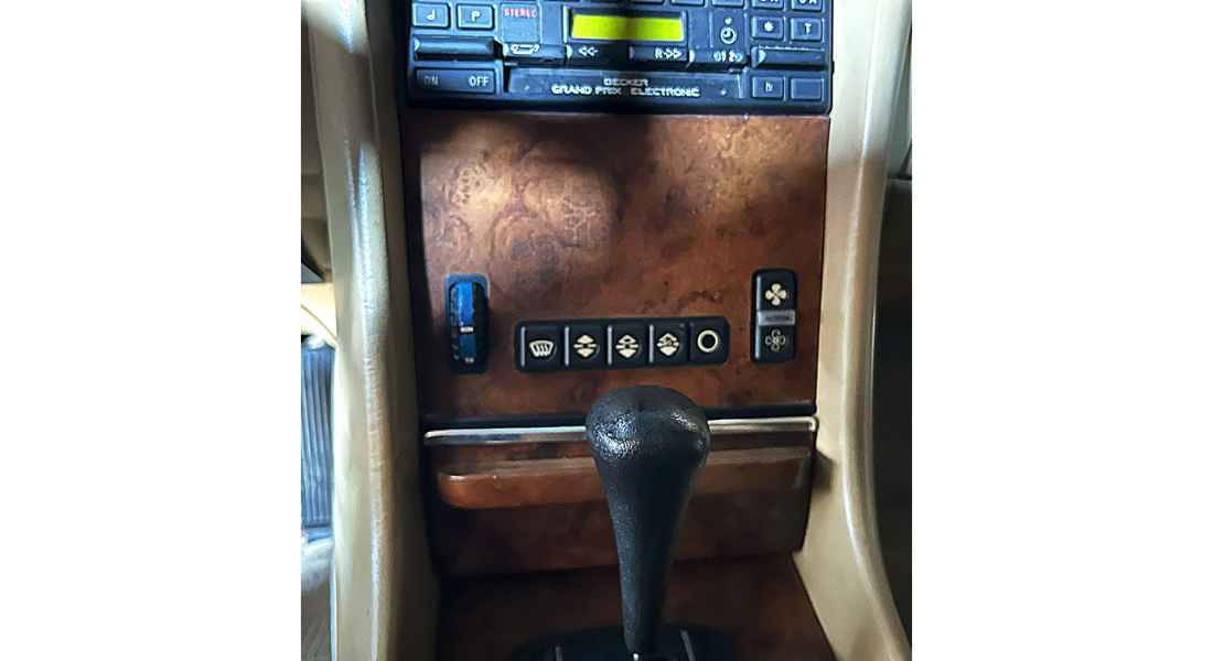 Mercedes-benz-380-sl-1985-blue-8