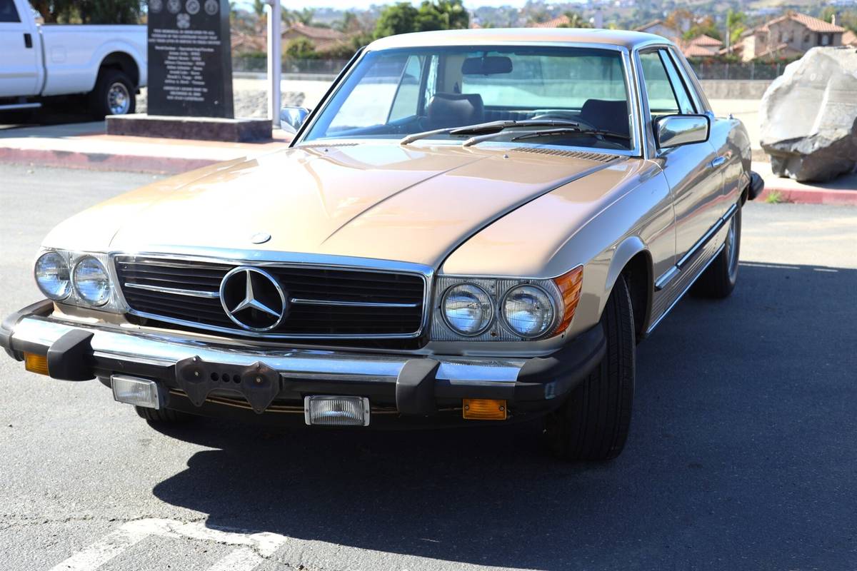 Mercedes-benz-380-slc-1981-black-15