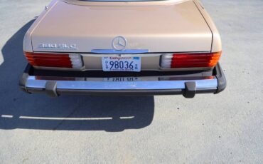 Mercedes-benz-380-slc-1981-black-17