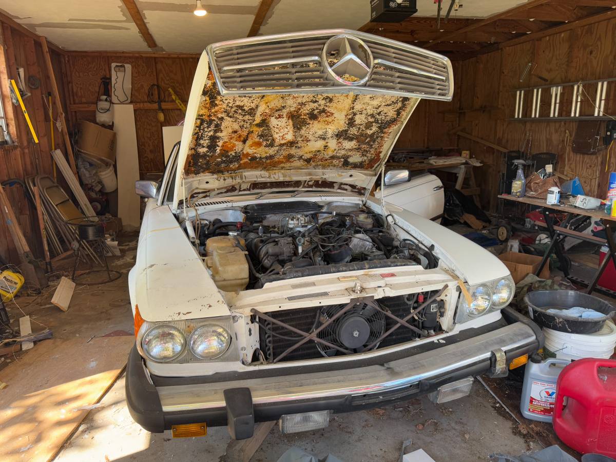 Mercedes-benz-380sl-1982-white-3