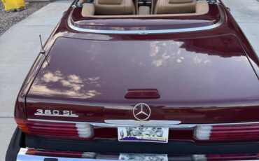 Mercedes-benz-380sl-1983-3