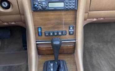 Mercedes-benz-380sl-1983-9