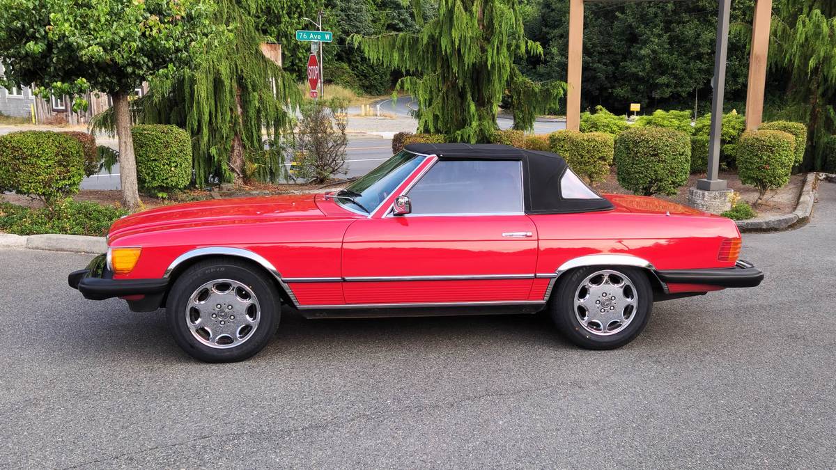 Mercedes-benz-380sl-1984