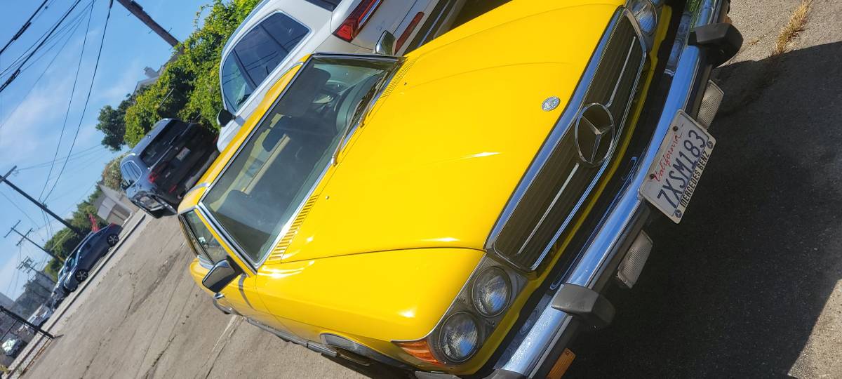 Mercedes-benz-380sl-1985-yellow-1