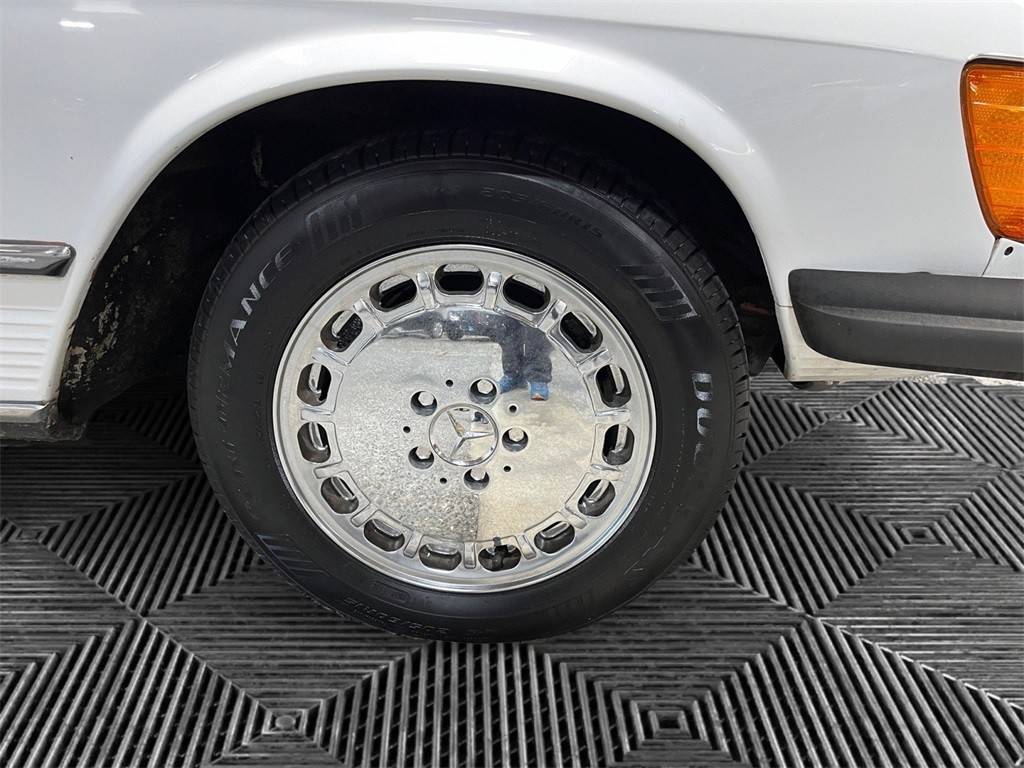 Mercedes-benz-400-class-450-sl-1980-white-11