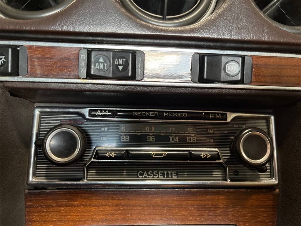 Mercedes-benz-400-class-450-sl-1980-white-54