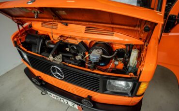 Mercedes-benz-407d-diesel-1986-orange-10