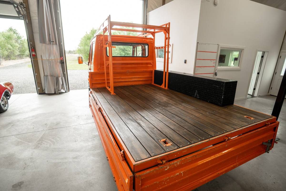 Mercedes-benz-407d-diesel-1986-orange-6