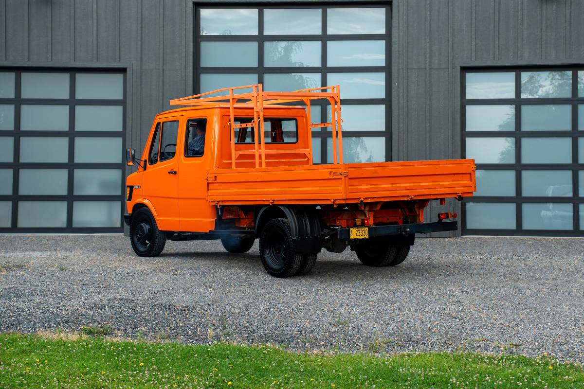 Mercedes-benz-407d-diesel-1986-orange-8