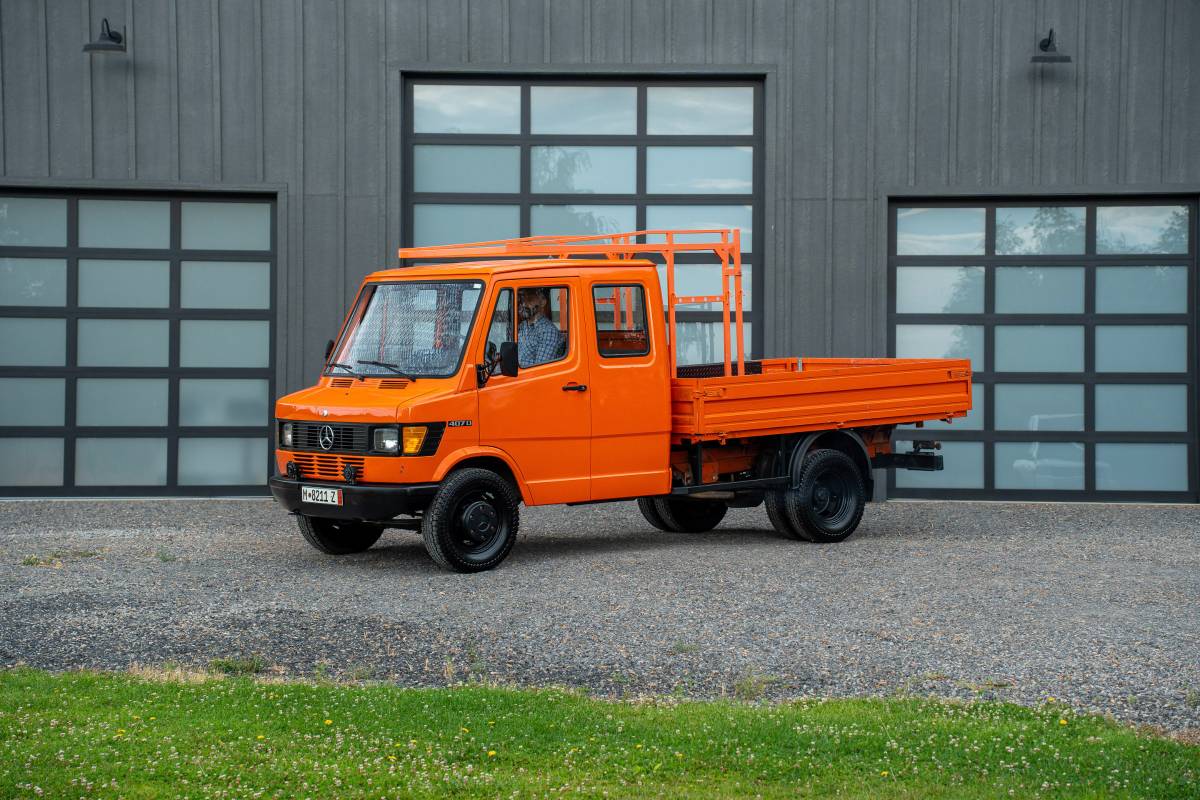 Mercedes-benz-407d-diesel-1986-orange