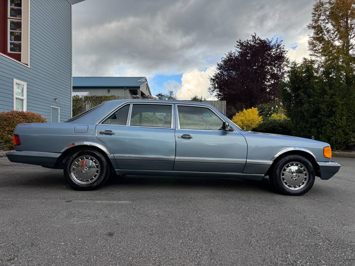 Mercedes-benz-420-sel-1988-blue-21