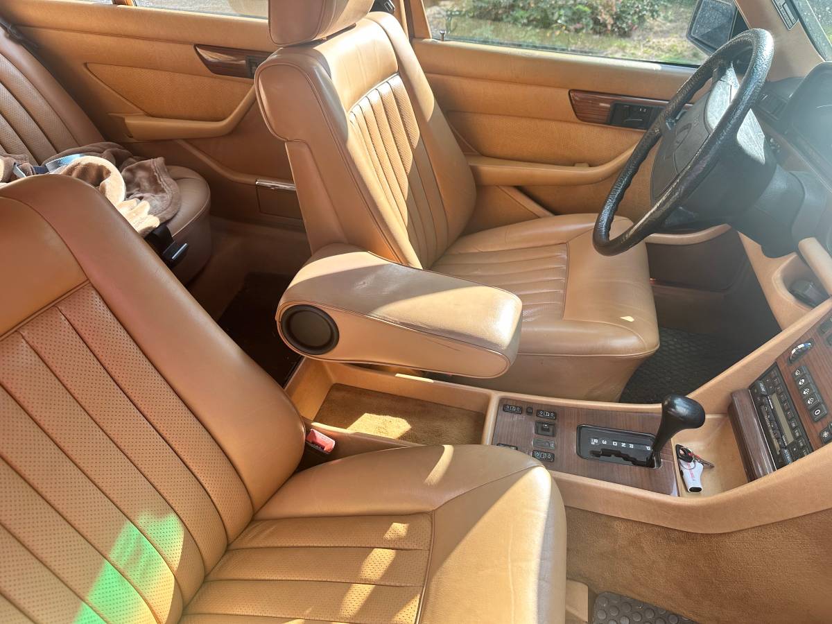 Mercedes-benz-420-sel-sedan-1987-yellow-4