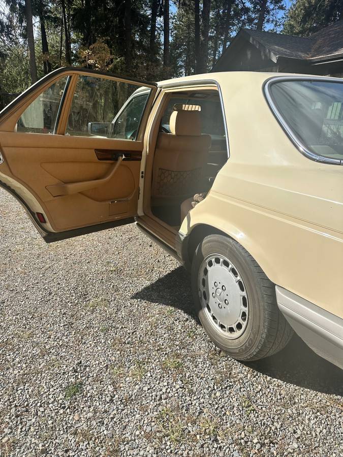 Mercedes-benz-420-sel-sedan-1987-yellow-5