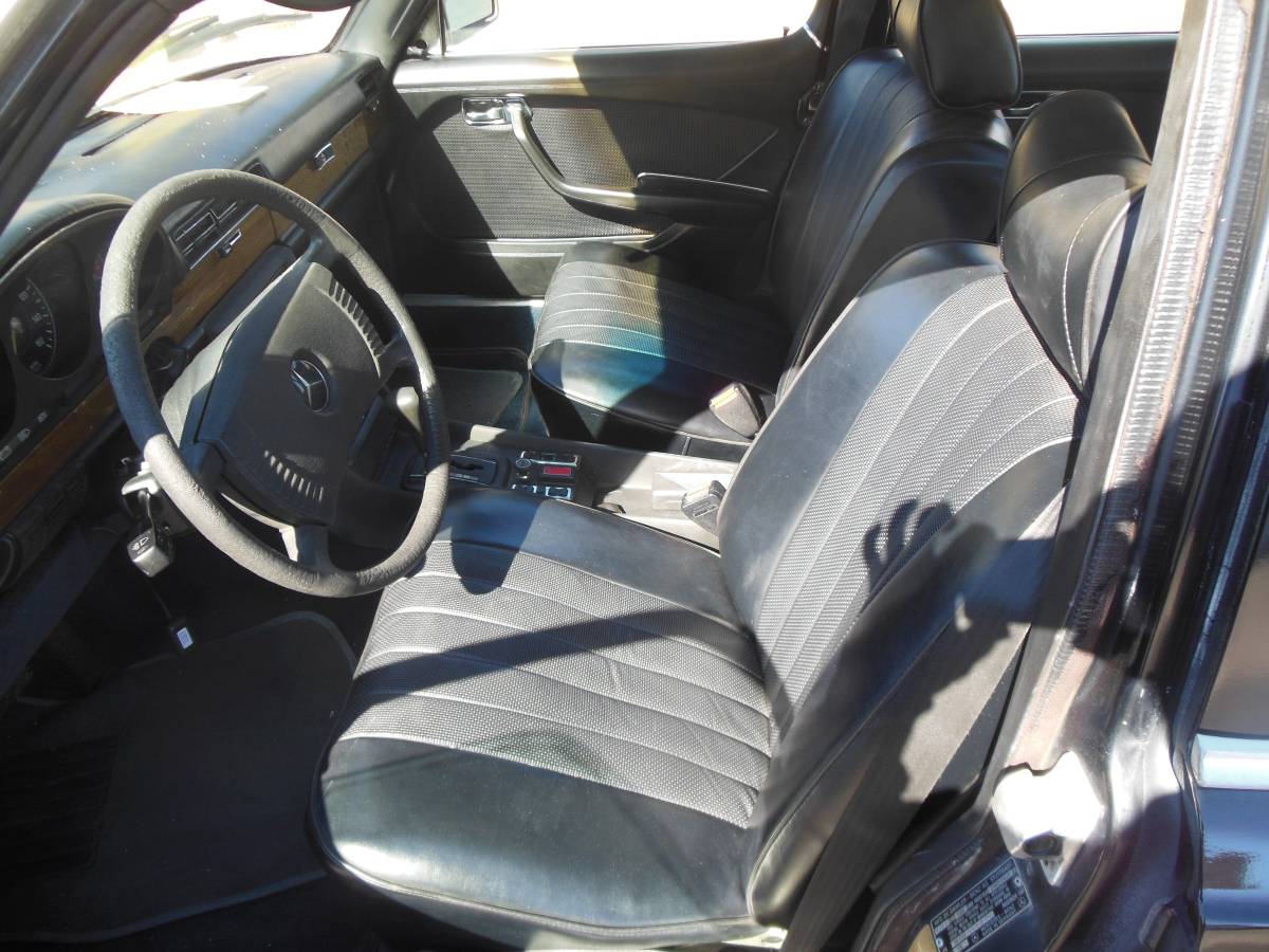 Mercedes-benz-450-sel-1975-black-16