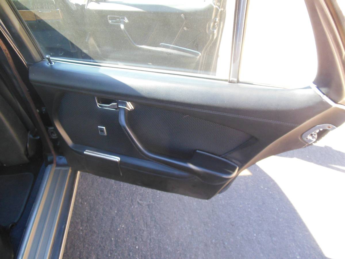 Mercedes-benz-450-sel-1975-black-9