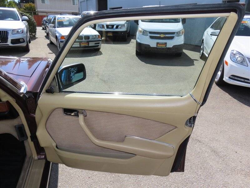 Mercedes-benz-450-sel-1979-brown-9