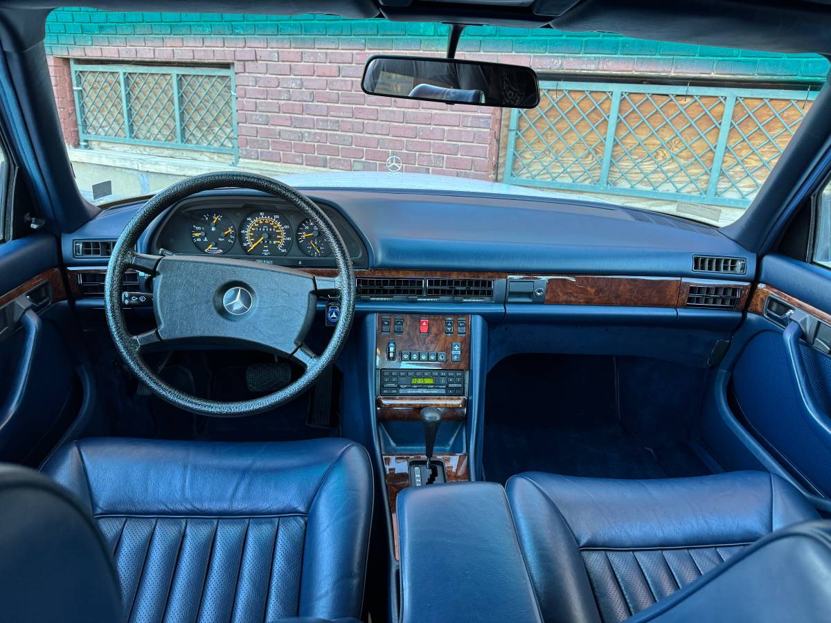 Mercedes-benz-500-500sel-1984-white-12
