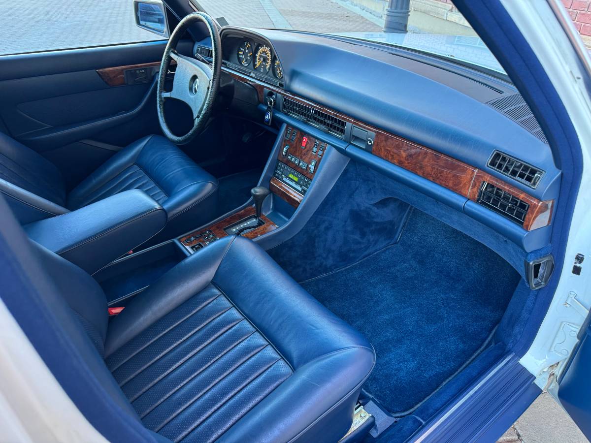 Mercedes-benz-500-500sel-1984-white-16
