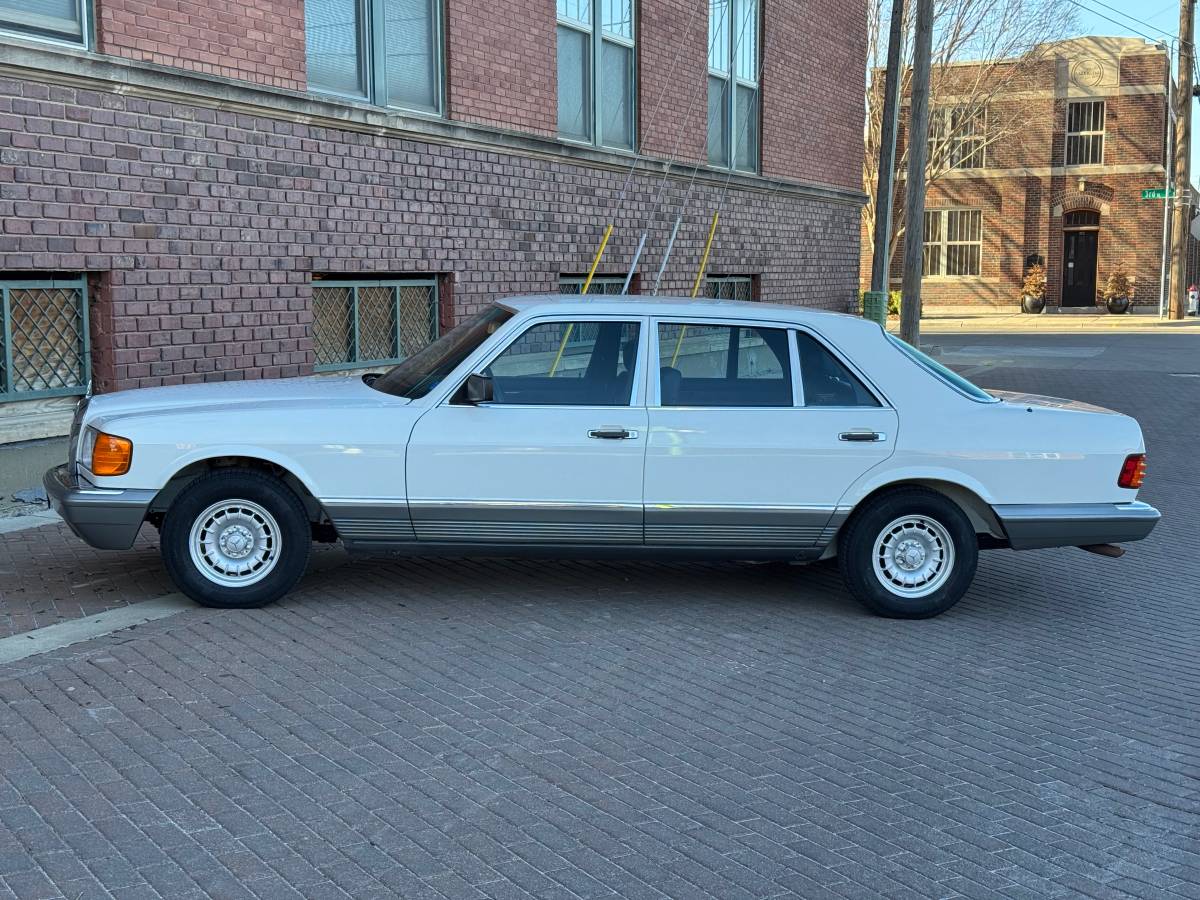Mercedes-benz-500-500sel-1984-white-7