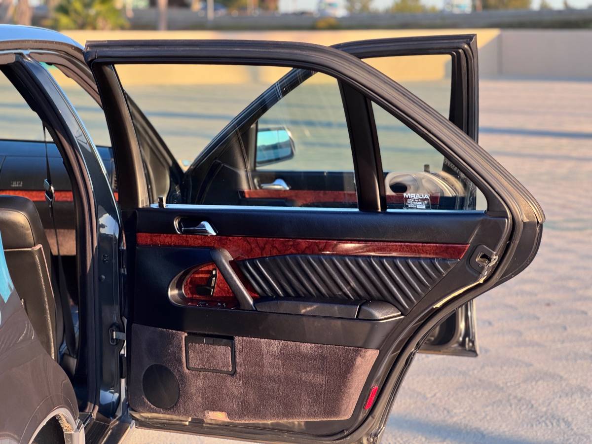 Mercedes-benz-500-500sel-1993-black-2