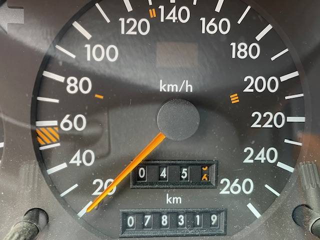 Mercedes-benz-500-sl-1992-white-12