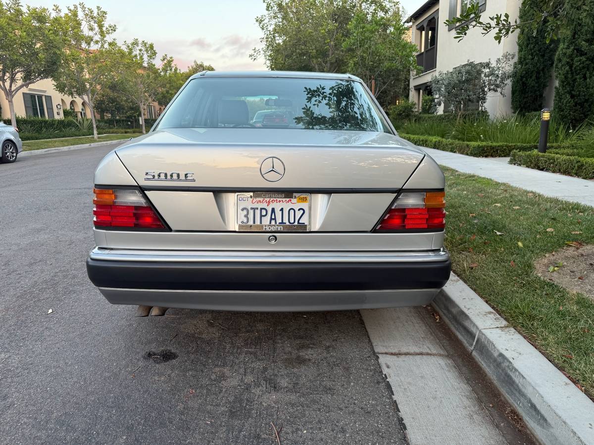 Mercedes-benz-500e-1993-silver-5