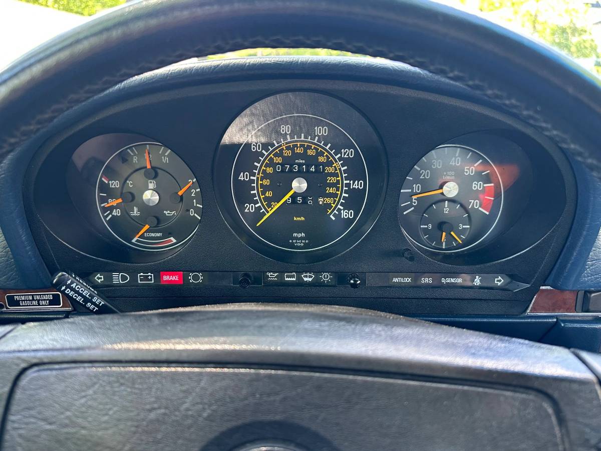 Mercedes-benz-560-560sl-1986-15