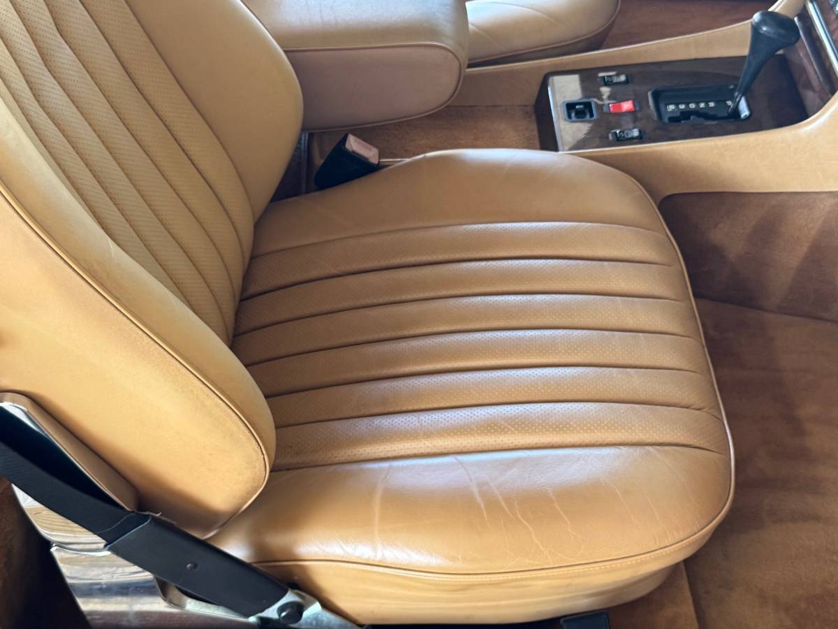 Mercedes-benz-560-560sl-1988-red-1