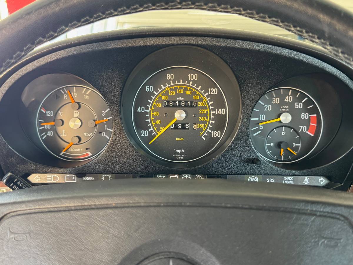 Mercedes-benz-560-560sl-1988-red-12