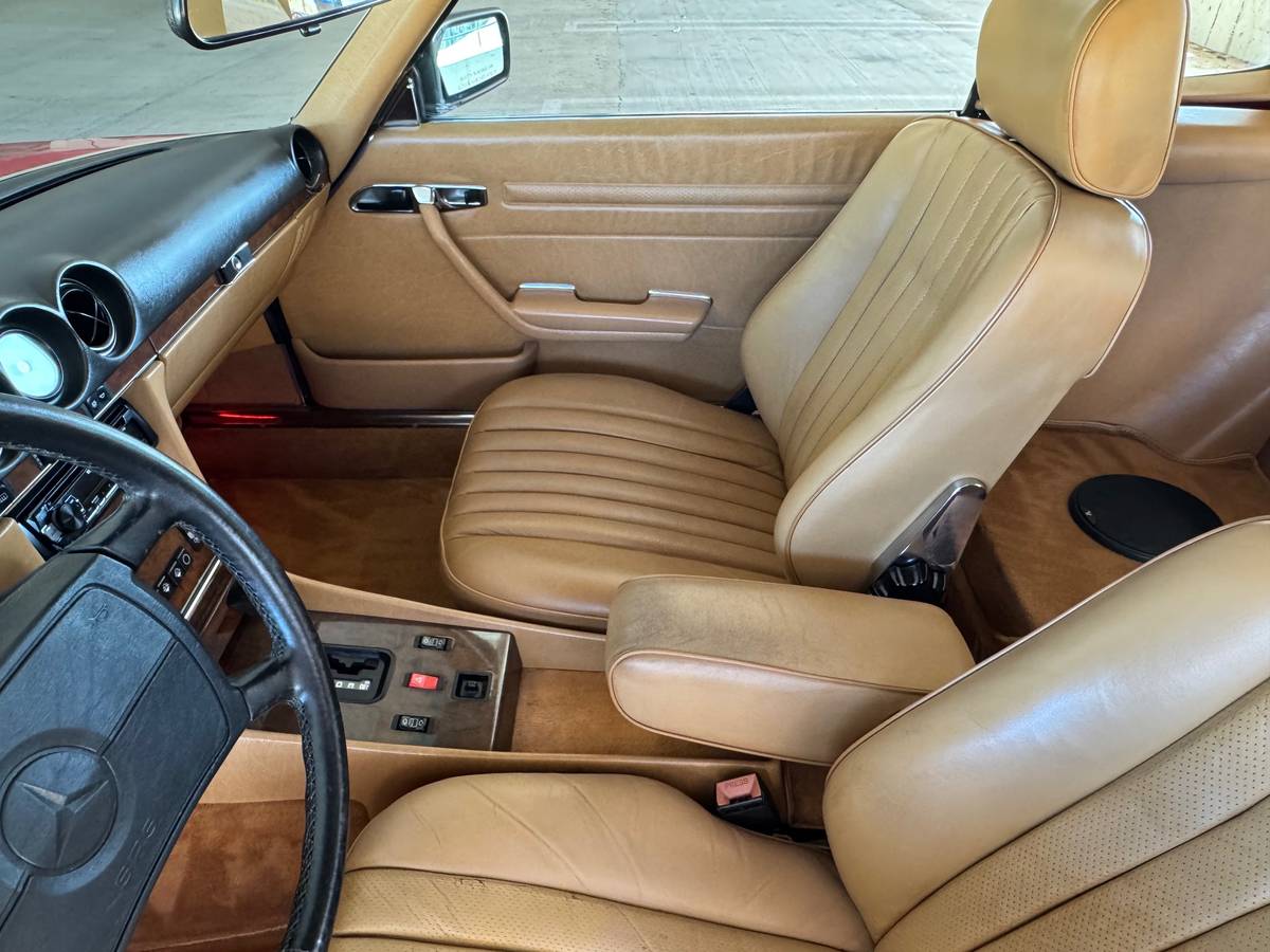 Mercedes-benz-560-560sl-1988-red-14