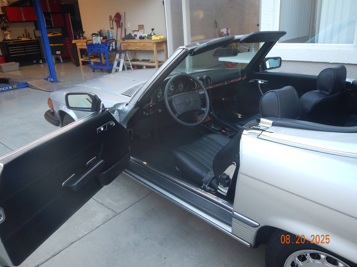 Mercedes-benz-560-560sl-1988-silver-10