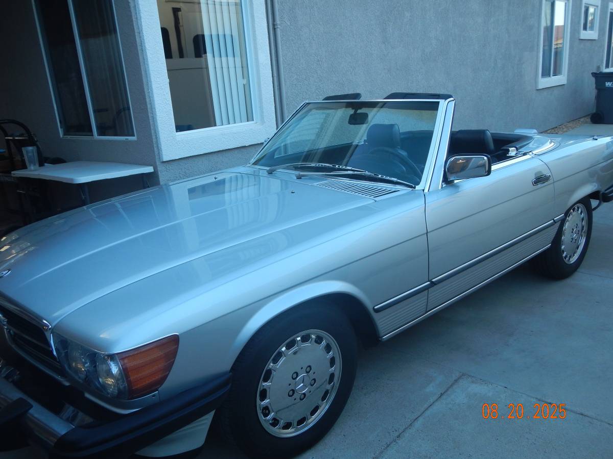 Mercedes-benz-560-560sl-1988-silver-11