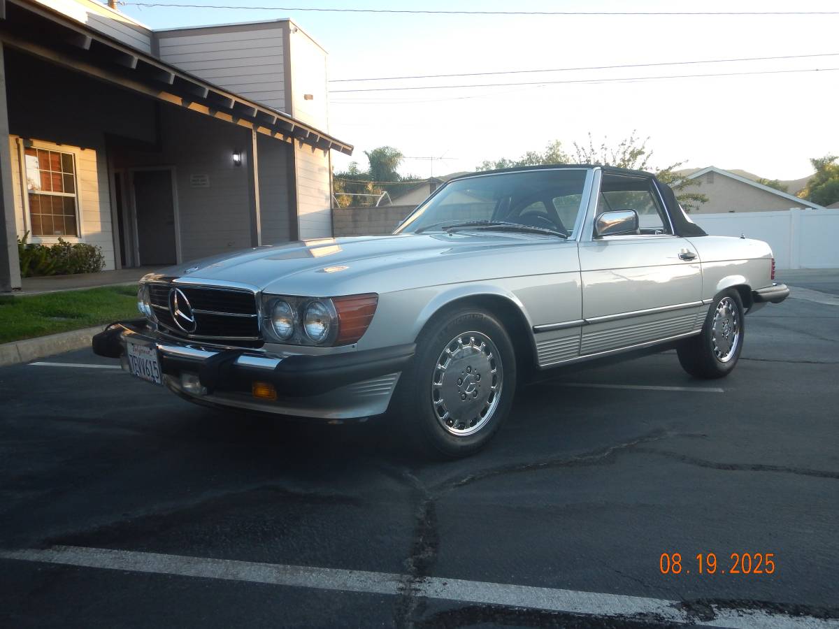 Mercedes-benz-560-560sl-1988-silver-16