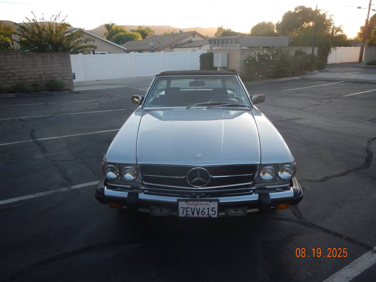 Mercedes-benz-560-560sl-1988-silver-17