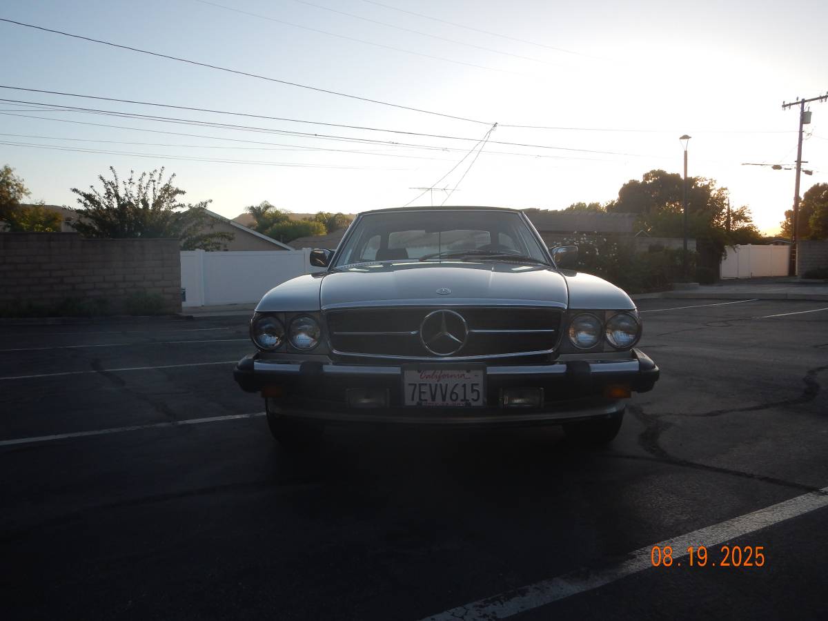 Mercedes-benz-560-560sl-1988-silver-18