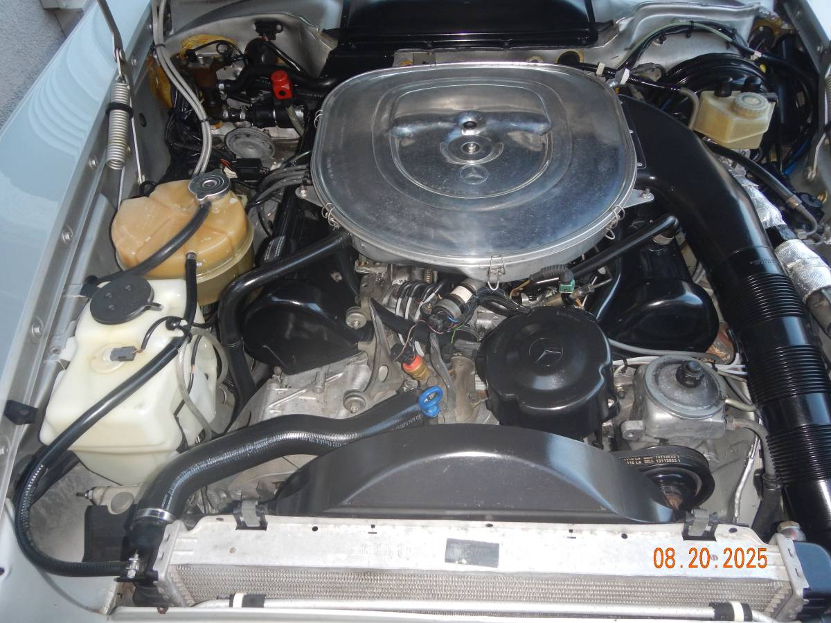 Mercedes-benz-560-560sl-1988-silver-3