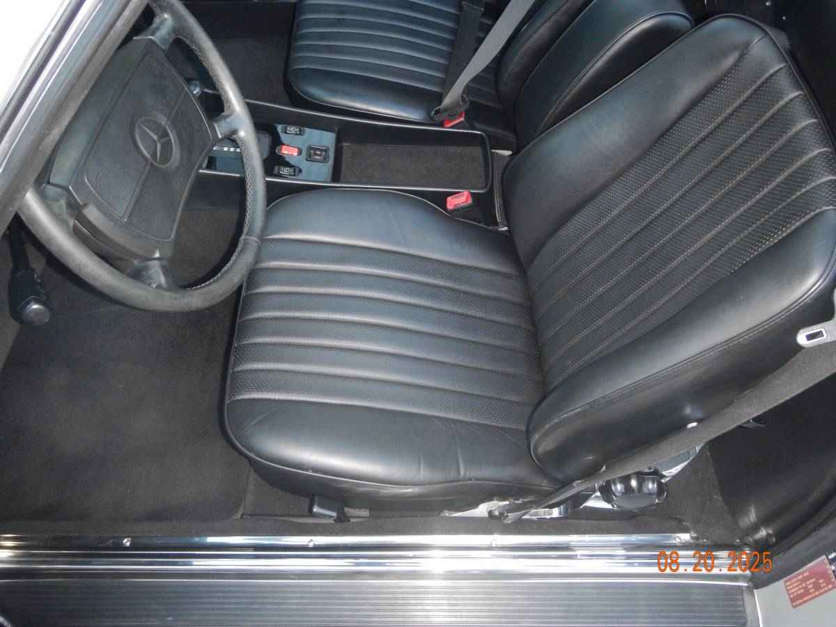 Mercedes-benz-560-560sl-1988-silver-8
