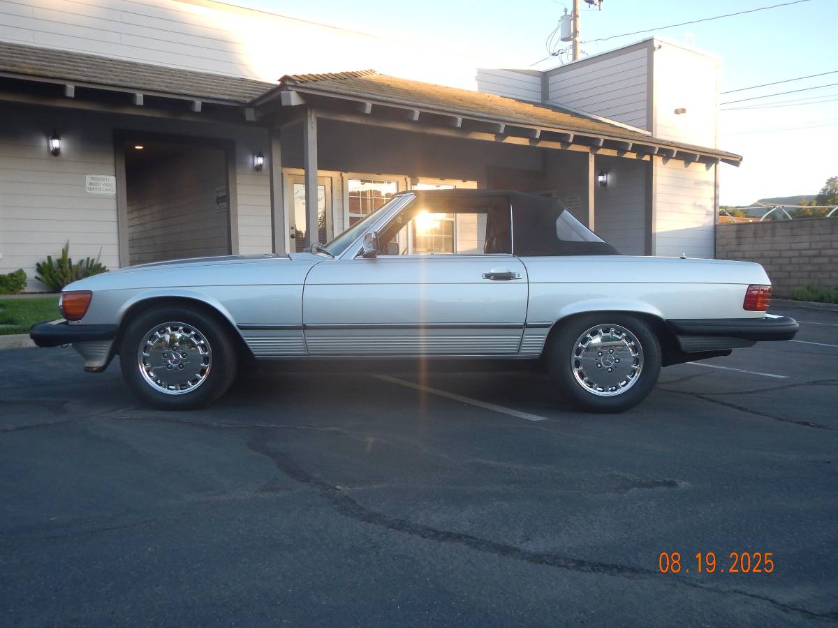 Mercedes-benz-560-560sl-1988-silver