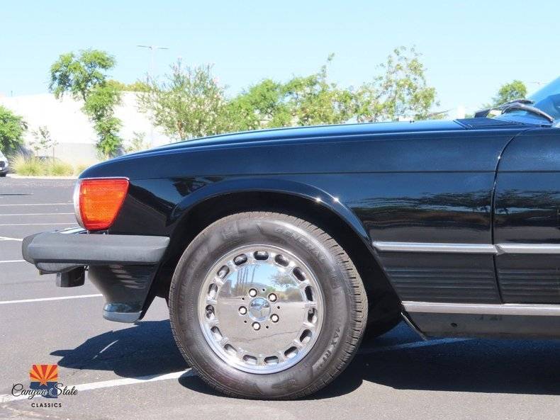 Mercedes-benz-560-560sl-1989-black-20