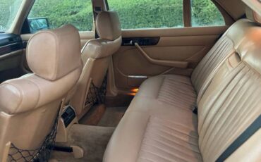 Mercedes-benz-560-class-1986-10