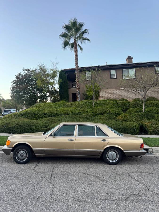 Mercedes-benz-560-class-1986-7