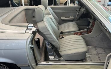 Mercedes-benz-560-class-1987-12